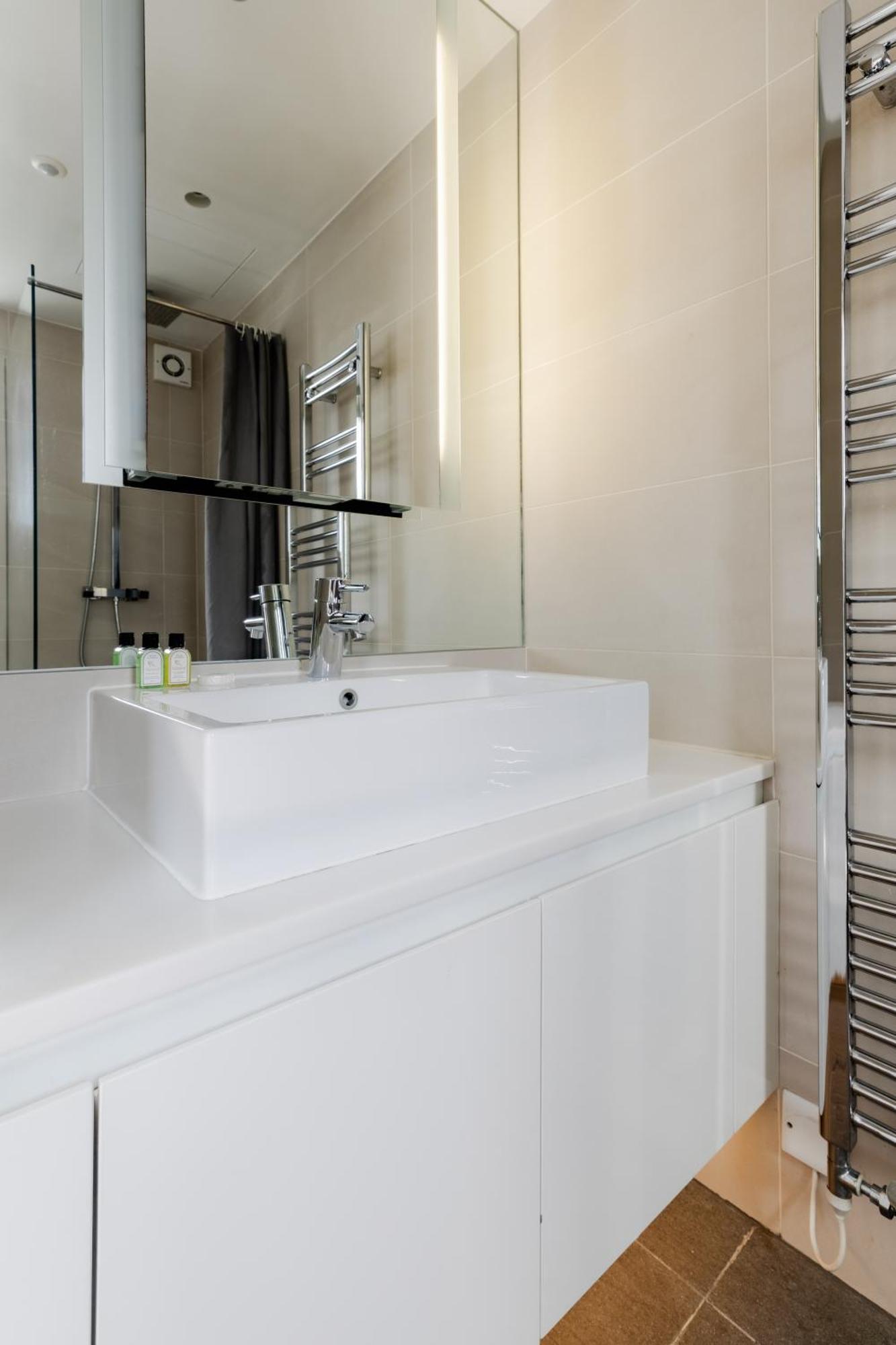 Stayinn Soho Apartments Лондон Екстер'єр фото